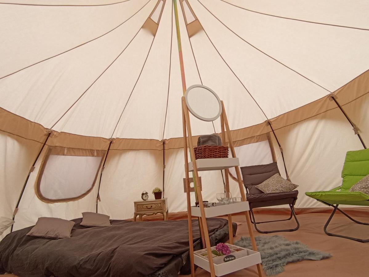 Natuur-Like Glamping In Bosland NeerNeerpelt Exterior foto